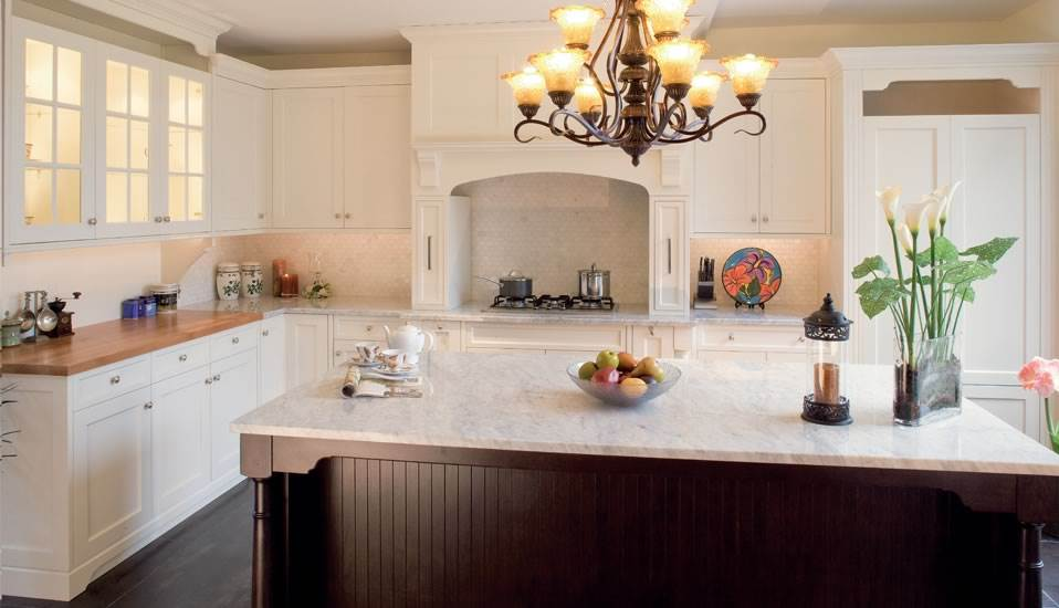 Floor-to-Ceiling Modern Kitchen Cabinet Units